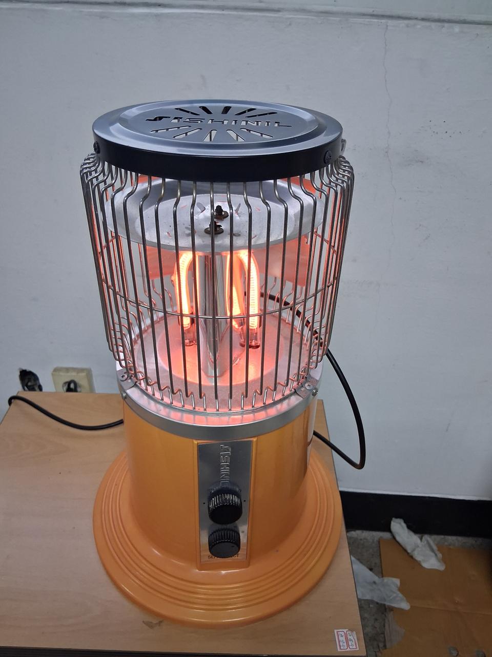 신일 온풍기 열풍기 히터난로  전기난로 950W