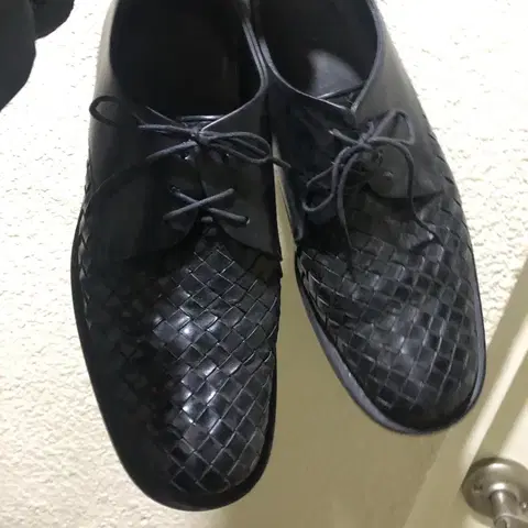 블랙 엮음 가죽 남성 구두 탠디 265