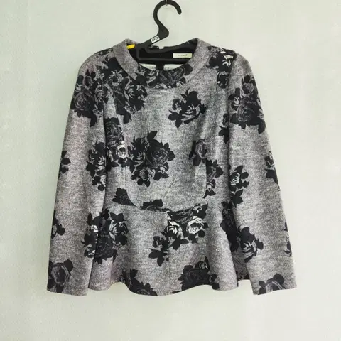 0413 thyren 플라워 블라우스 s사이즈