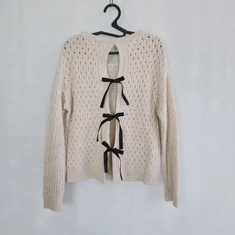 0328 라운드 긴팔 리본 포인트 니트 프리사이즈