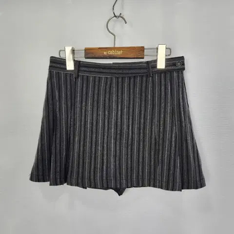 in a row 스트라이프 A라인 스커트 m사이즈