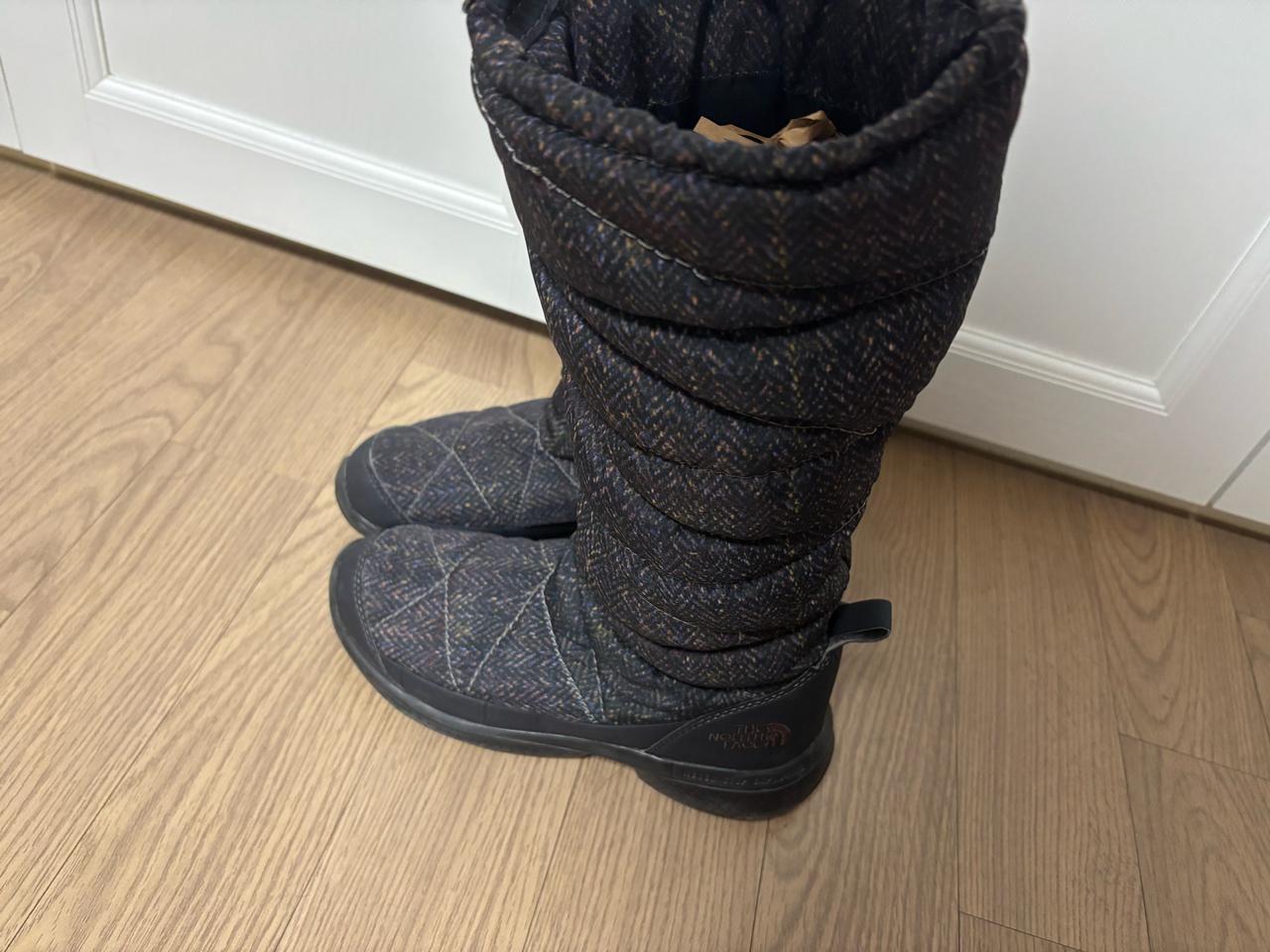 상태최상 노스페이스 패딩부츠 230 톨사이즈