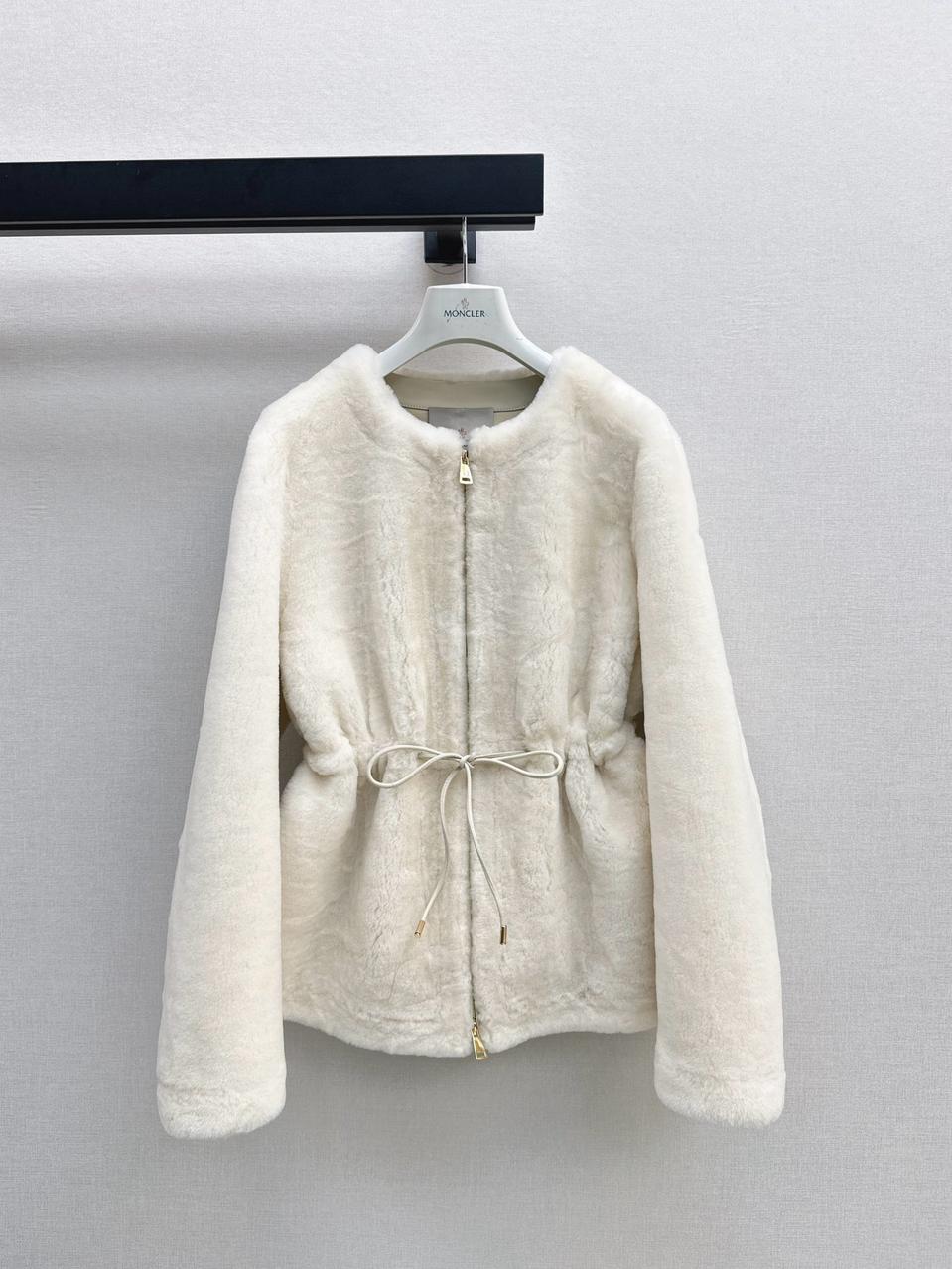 새상품 몽클 m-사이즈 주문가능