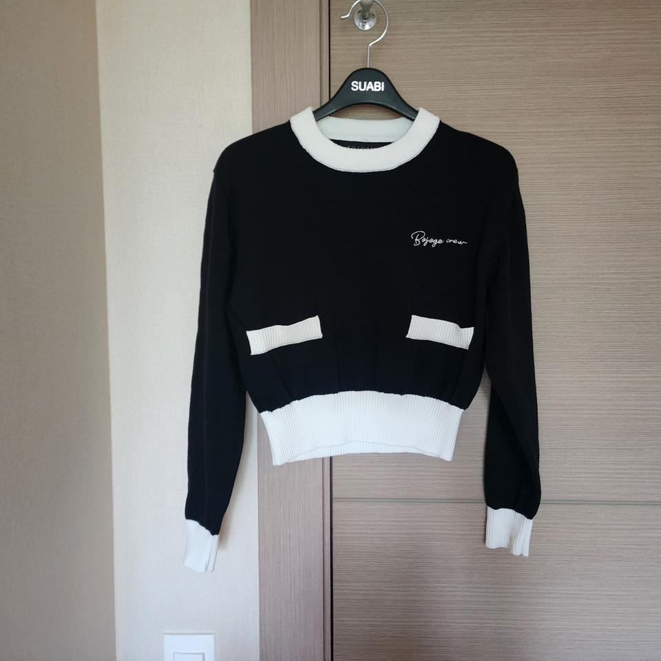 보조개 블랙니트 135사이즈