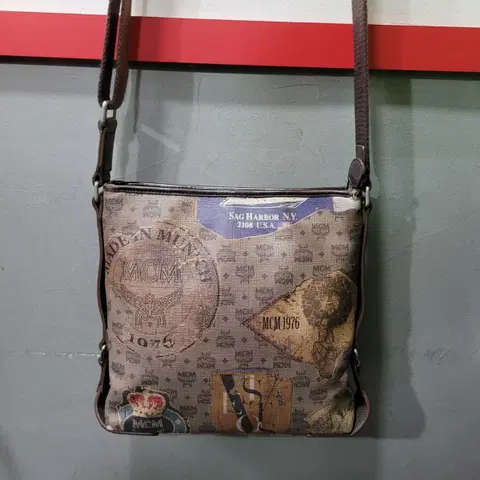 정품 MCM 비세토스 리미티드에디션 크로스백