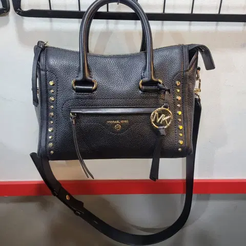 정품 마이클코어스 신상 가죽 크로스백