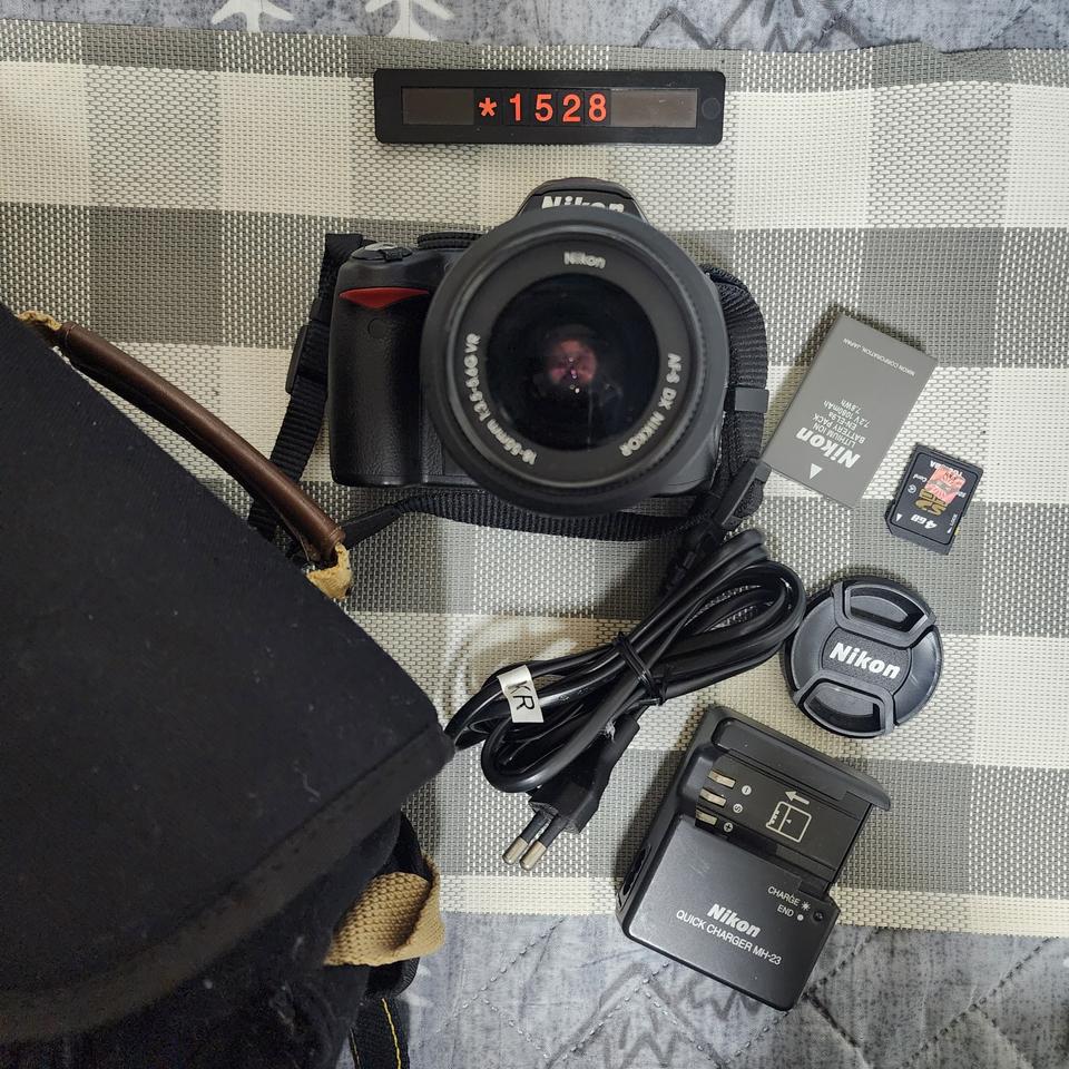 니콘 D3000 디지털카메라 18-55 줌렌즈 가방세트