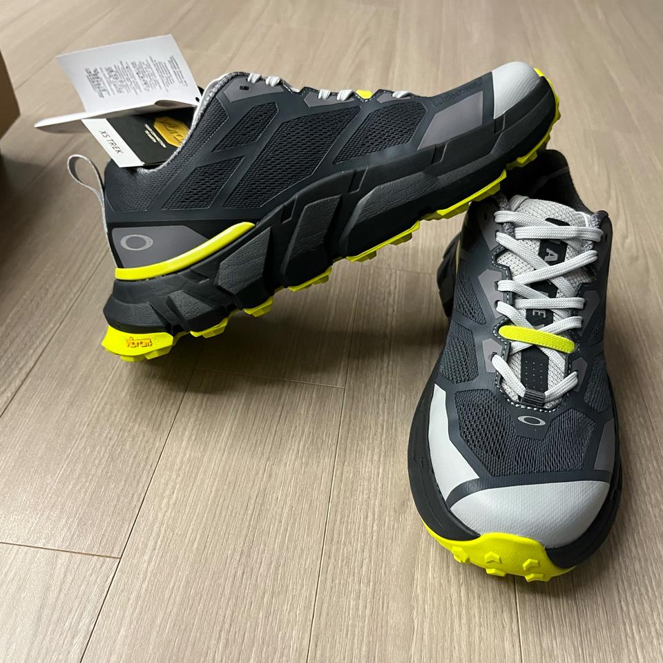 오클리 라이트브리드 비브람솔 그레이 260 새제품