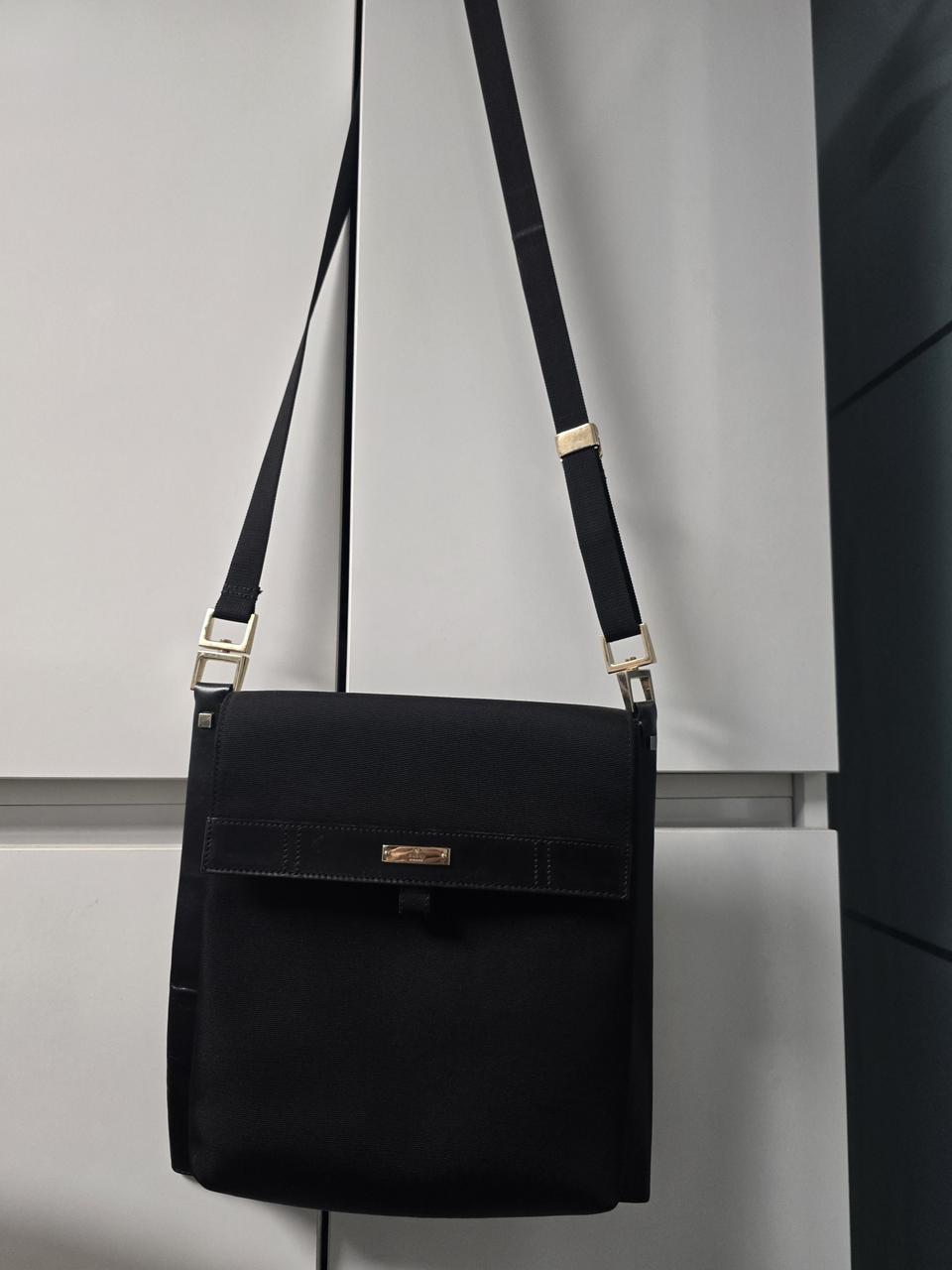 구찌 정품 블랙 크로스백