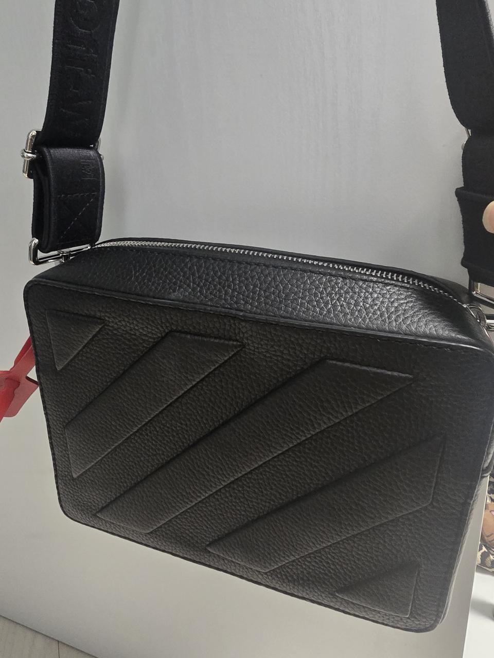 오프화이트 가방 정품 160 >>>37 급처