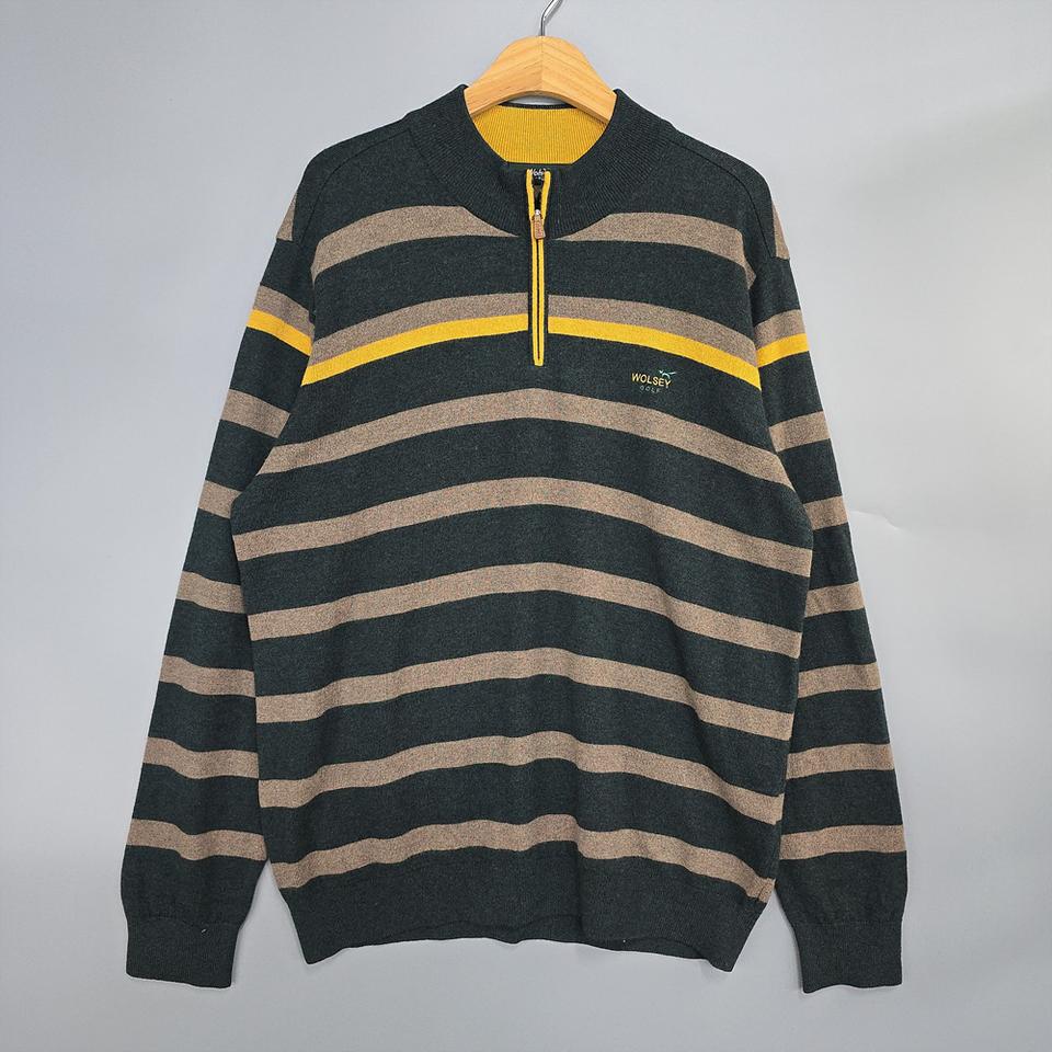 울시(Wolsey) 하프집업 스트라이프 니트 105