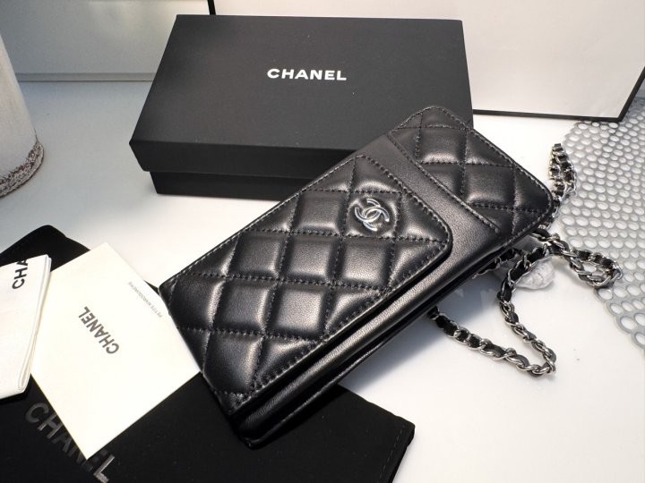 샤넬 클래식 체인 폰폴더 지갑(풀박스)