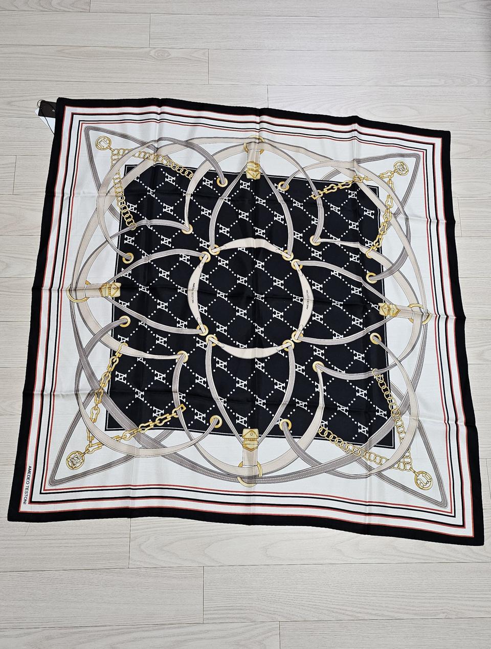 현대백화점 실크 스카프(새상품.예뻐요!)