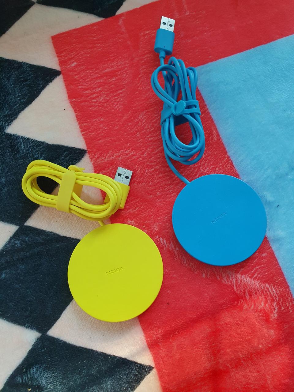 빈티지 노키아 DT-601 무선 충전기