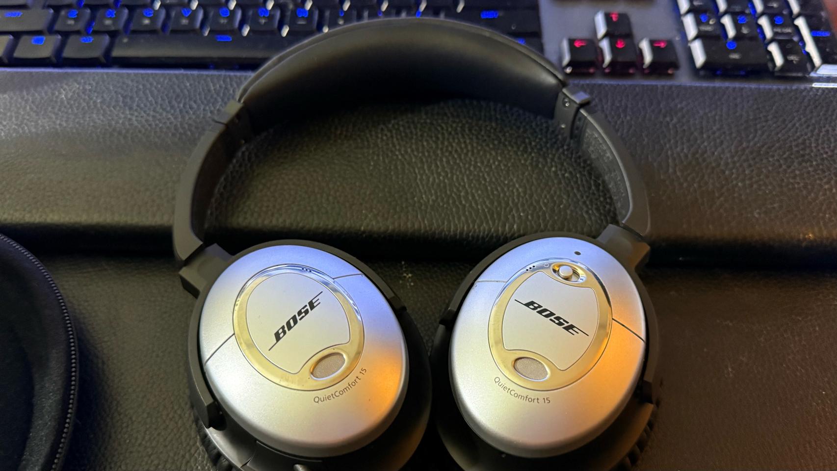 BOSE QC 15 보스 노켄 헤드폰 (패드 교환 상태)
