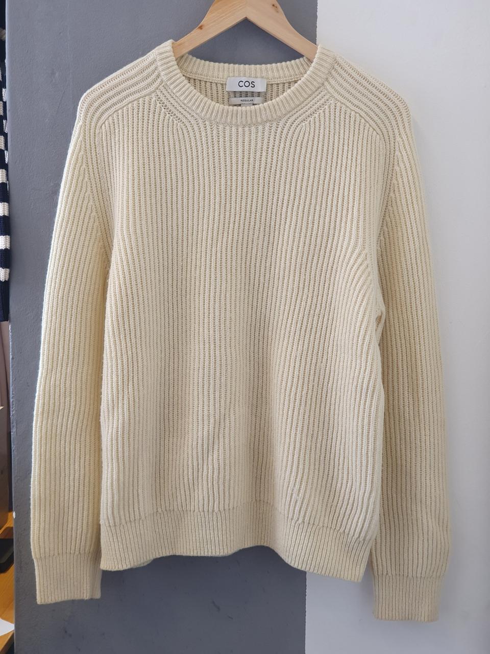 COS 아이보리 니트 L