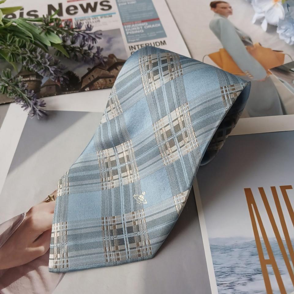 비비안웨스트우드 실크 체크 자카드 넥타이 9.1cm A등급 A19147