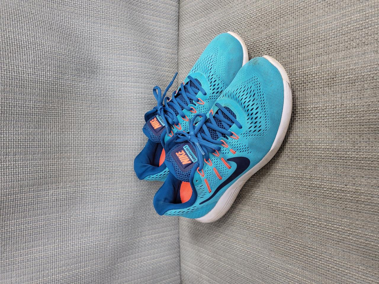 나이키 런닝화 275