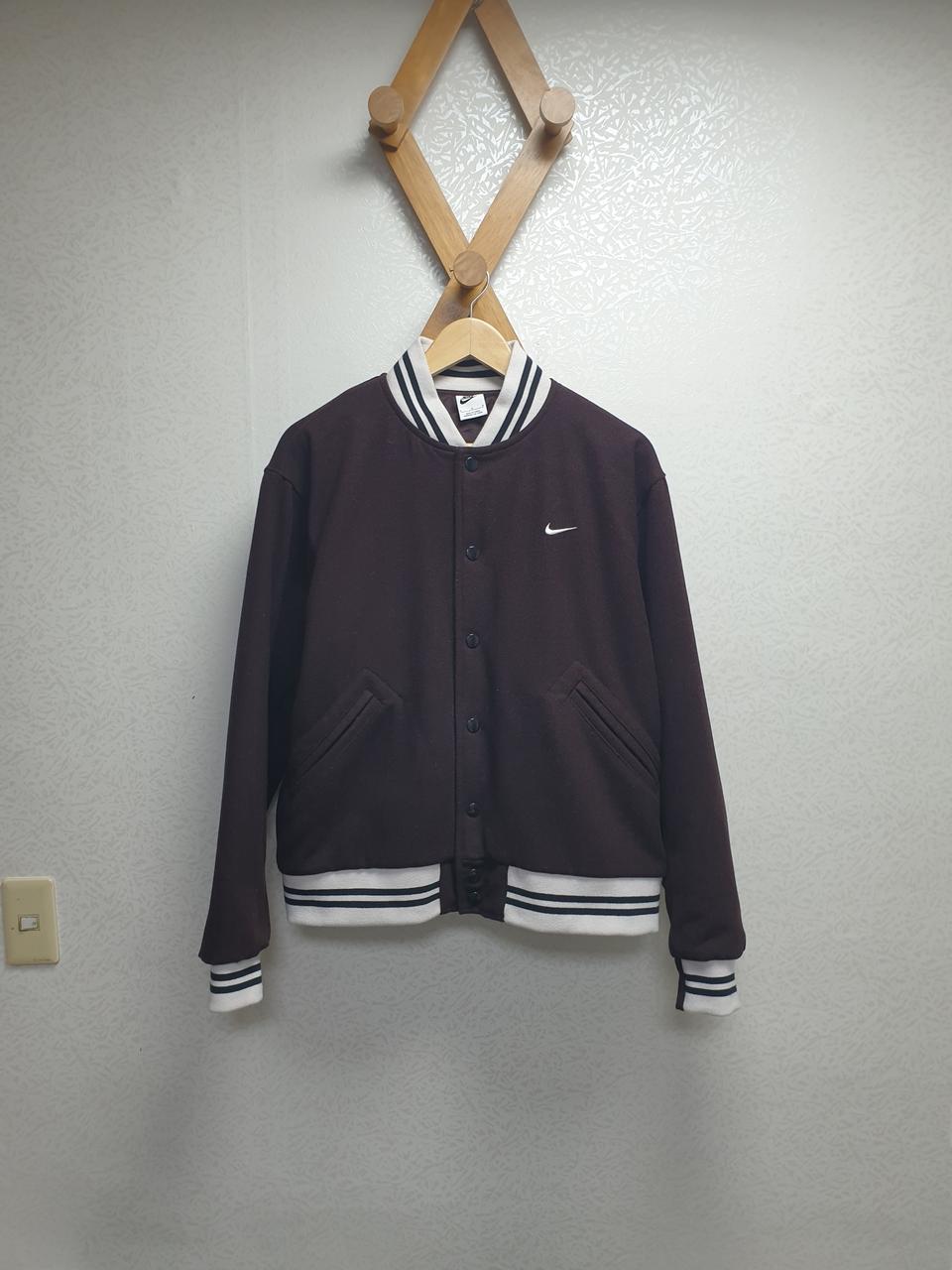 [L/100] 나이키 nsw 어센틱 바시티자켓 브라운