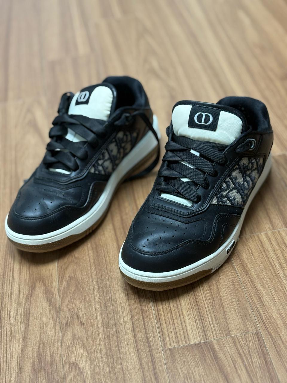 디올 오블리크 B27 스니커즈