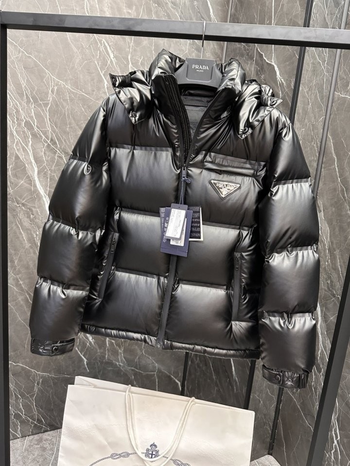 프라다 구스다운 패딩