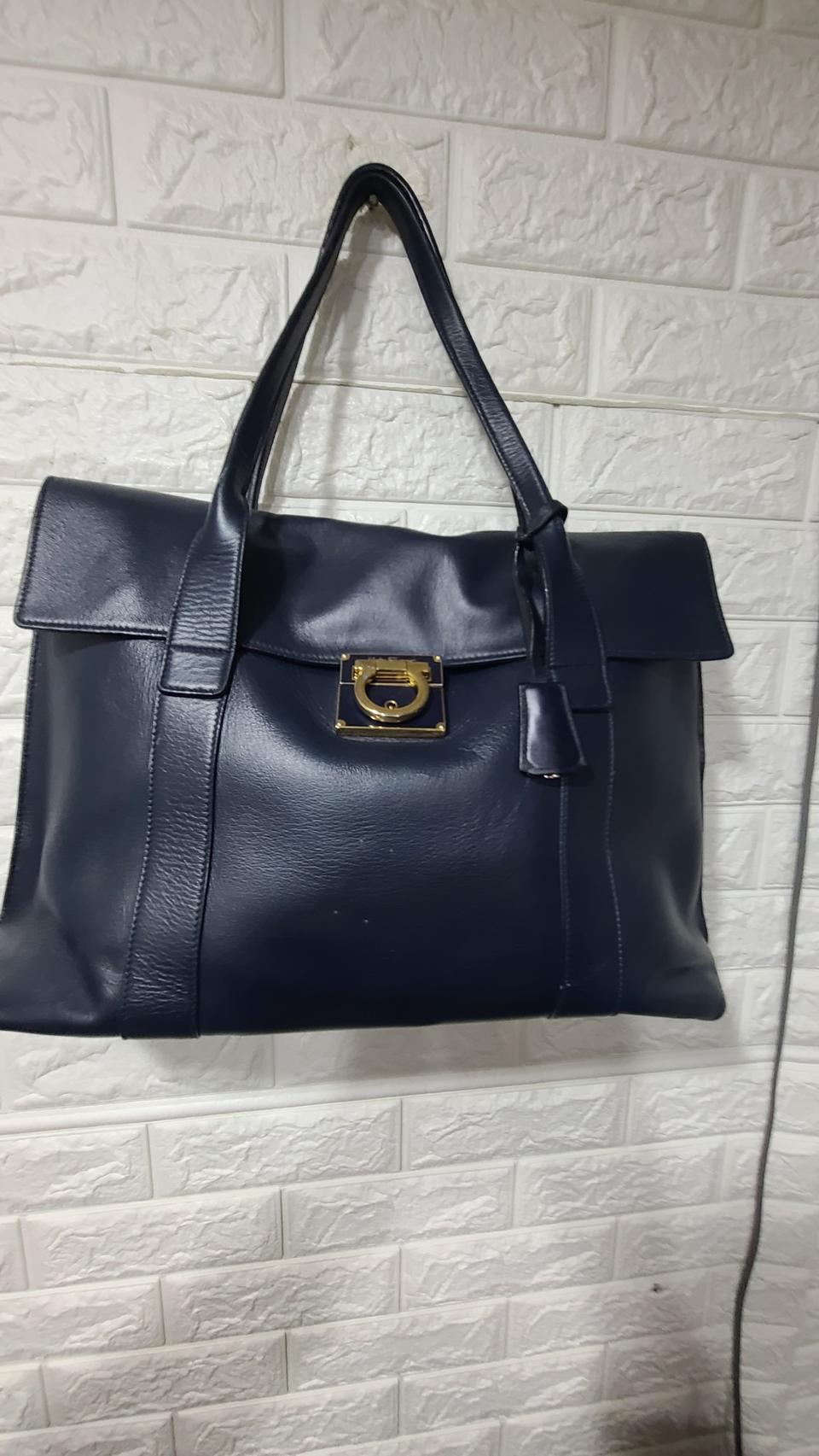 페라가모 간치니 수키백