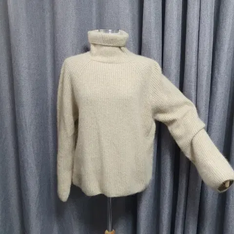 공드린 라쿤90%앙고라니트