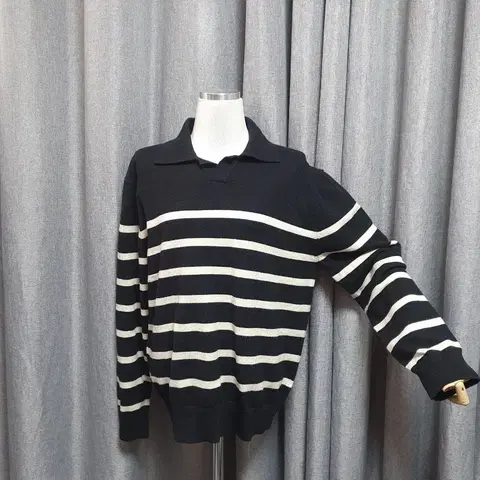 100스트라이프 카라니트