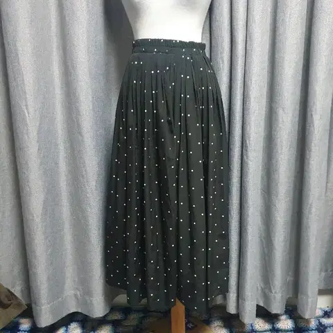 도트 밴딩 블랙 롱스커트