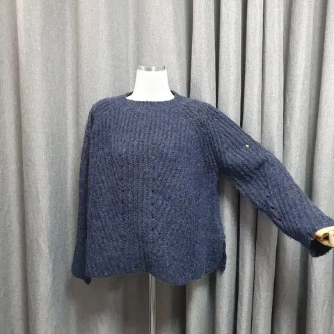 모헤어 네이비 니트