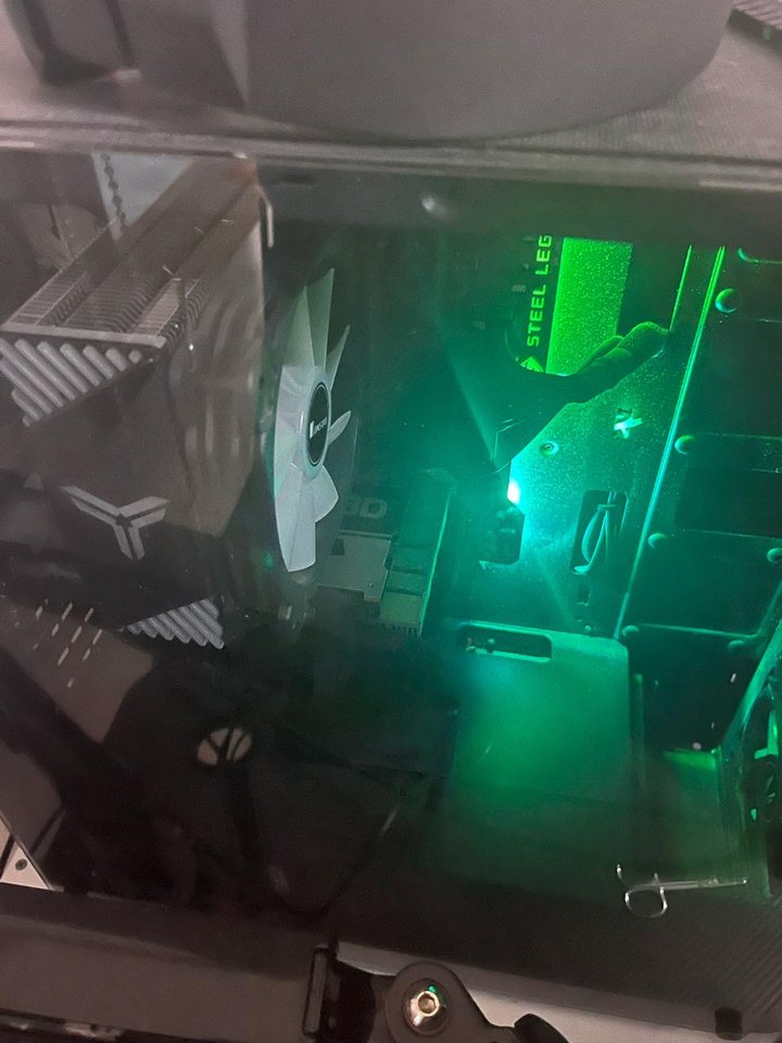 컴퓨터 본체 2060