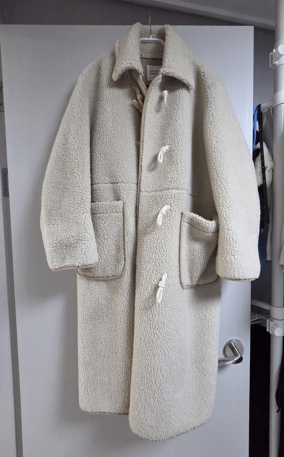 스튜디오 톰보이 뽀글이 더플 코트 (거의새것)