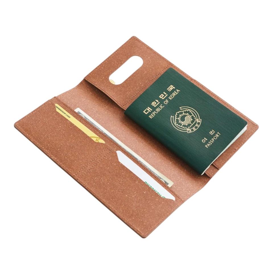 [새상품] 리뉴어스 RENUERS 리뉴 재생가죽 여권케이스 여권장지갑