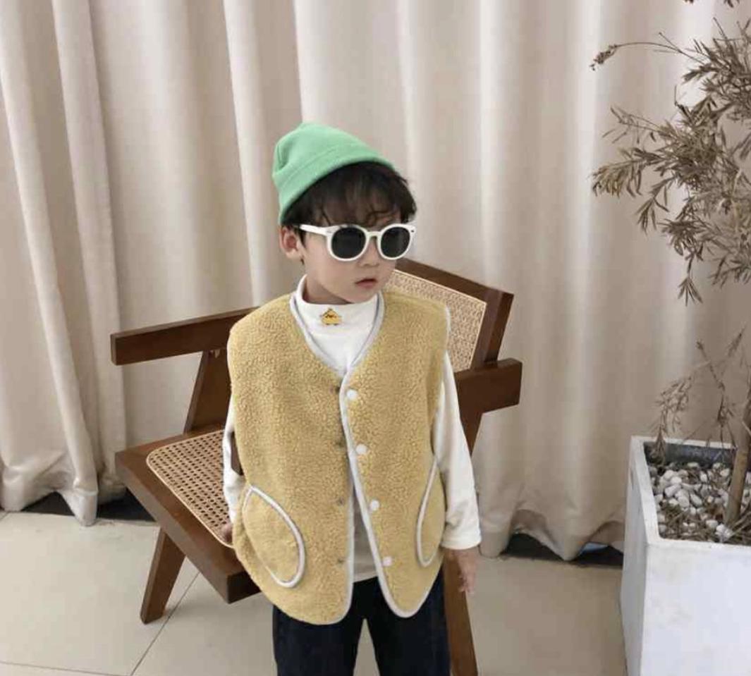 아동 양면 착용 뽀글이 조끼