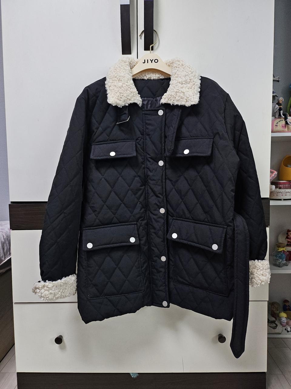 블랙 퀄팅 벨트 패딩 점퍼 자켓