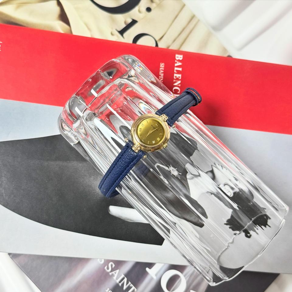 발렌시아가 BB로고 빈티지 라운드골드 워치