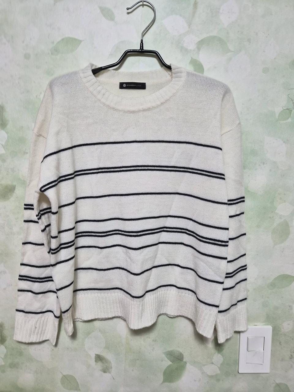 스트라이프 니트상의