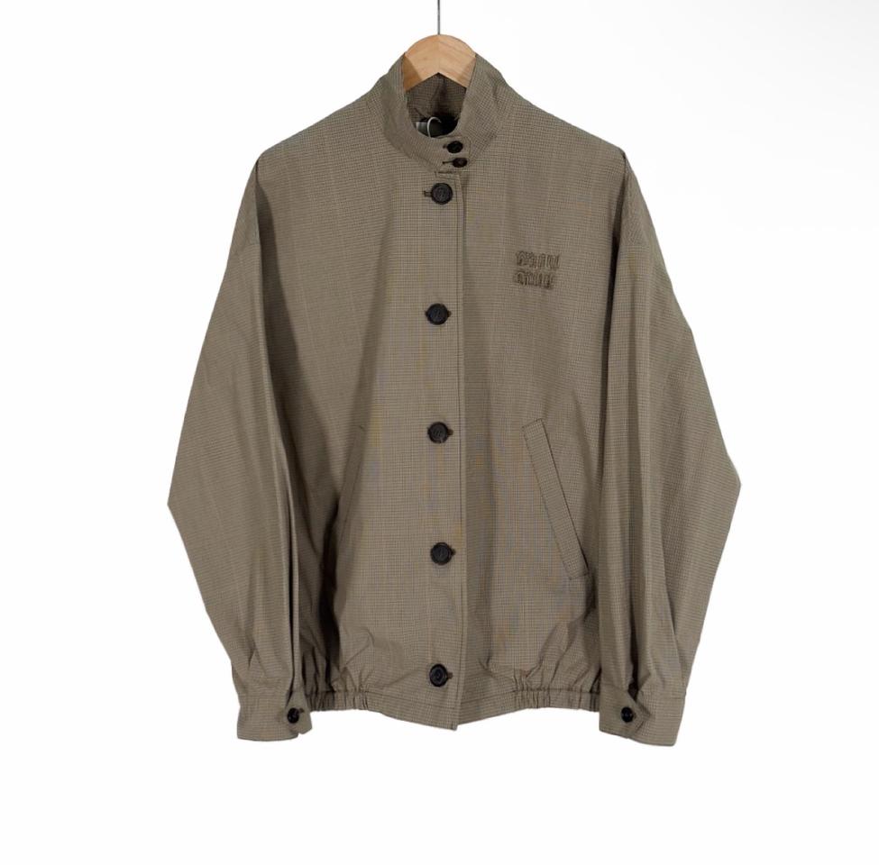 [38] 미우미우 25ss 테크니컬 체크 로고 블루종 자켓 올리브 그린