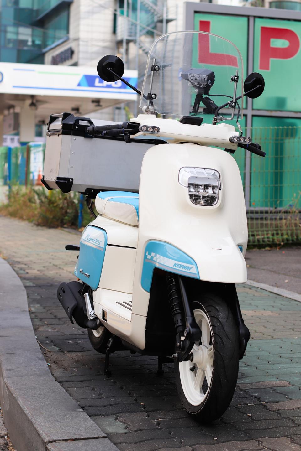 플로라125 키웨이 2025년식 판매합니다