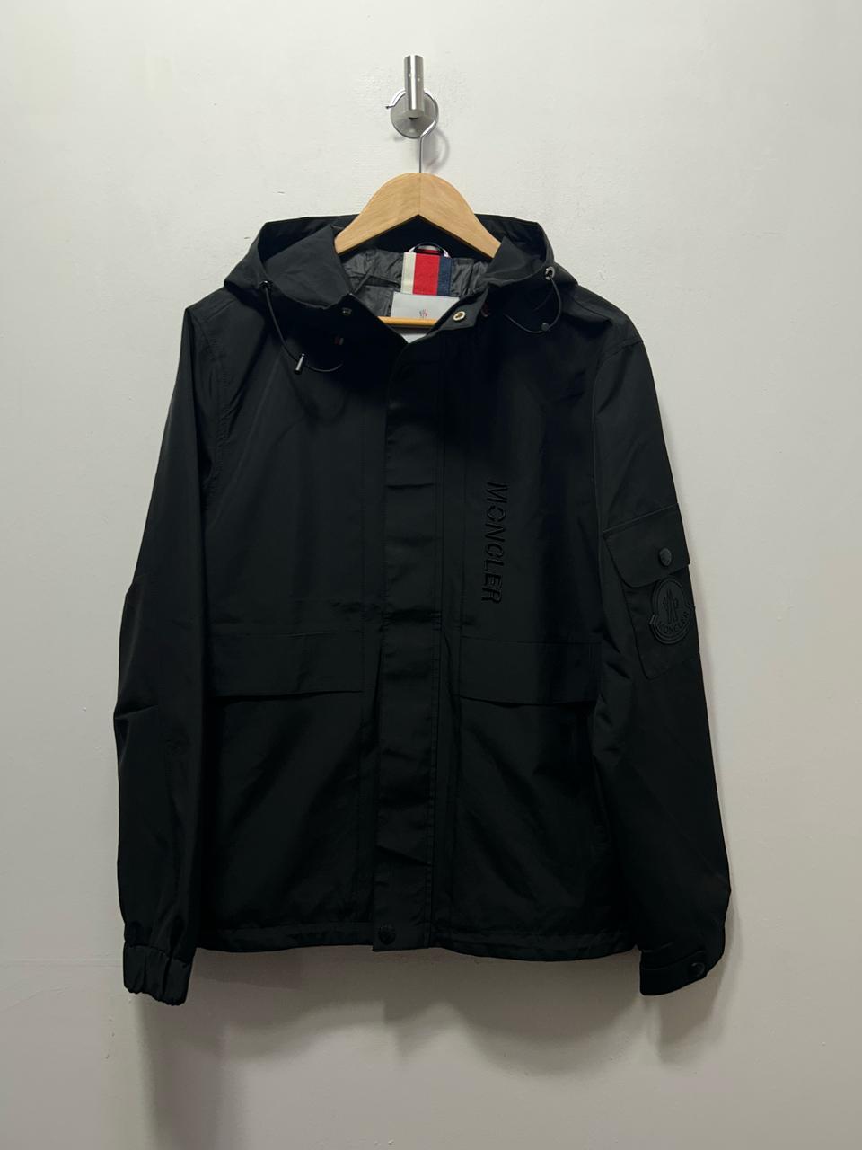 몽클레어 남성 바람막이 점퍼 L 새상품