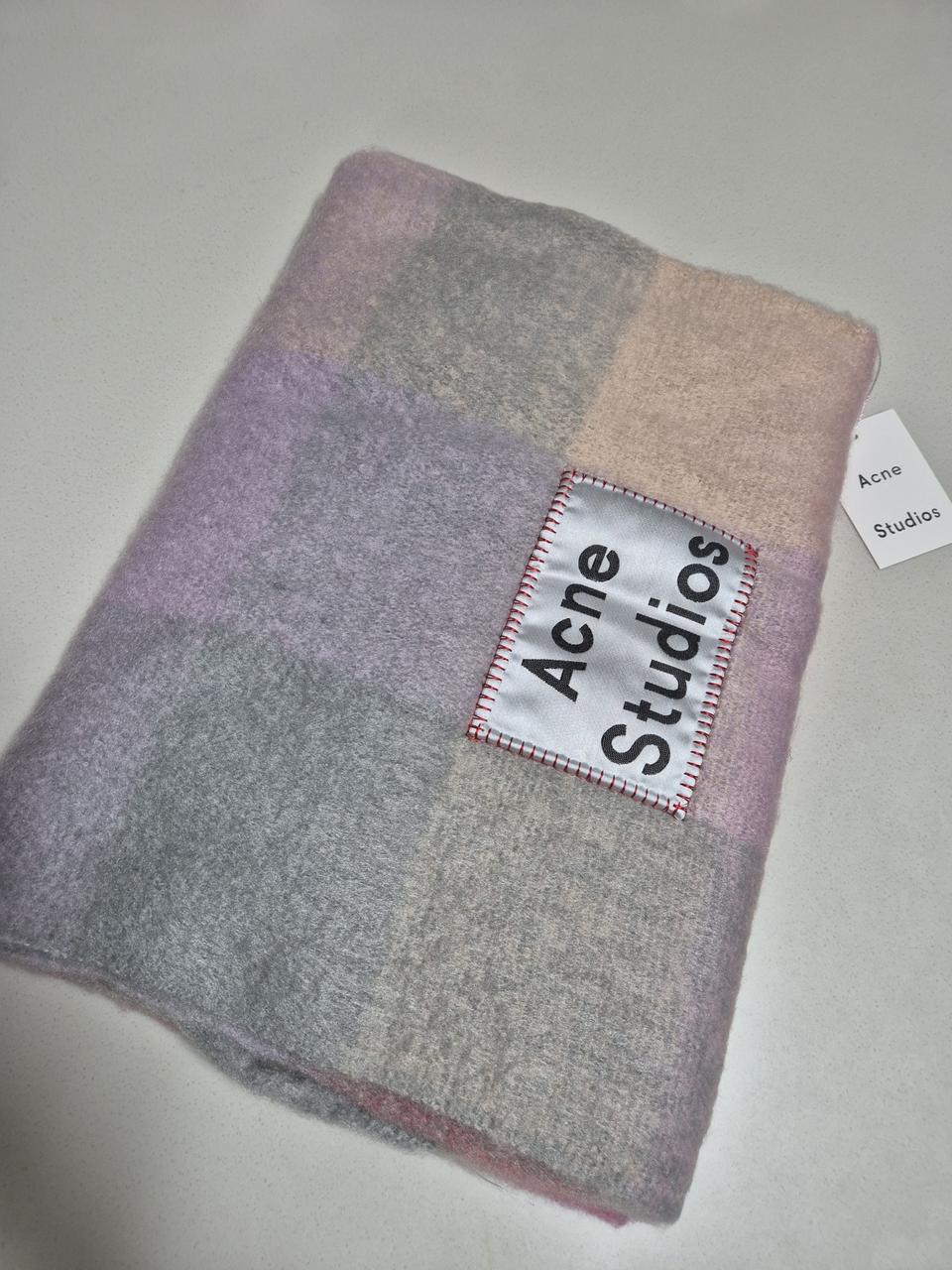 아크네 스튜디오 머플러 그린,핑크 (새상품)