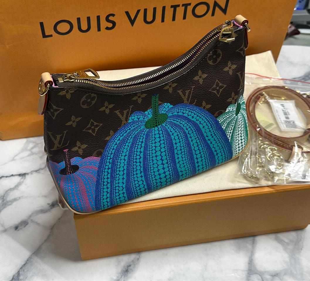 [새상품] 루이비통 x 쿠사마 야요이 호박 에디션 크레센트 백