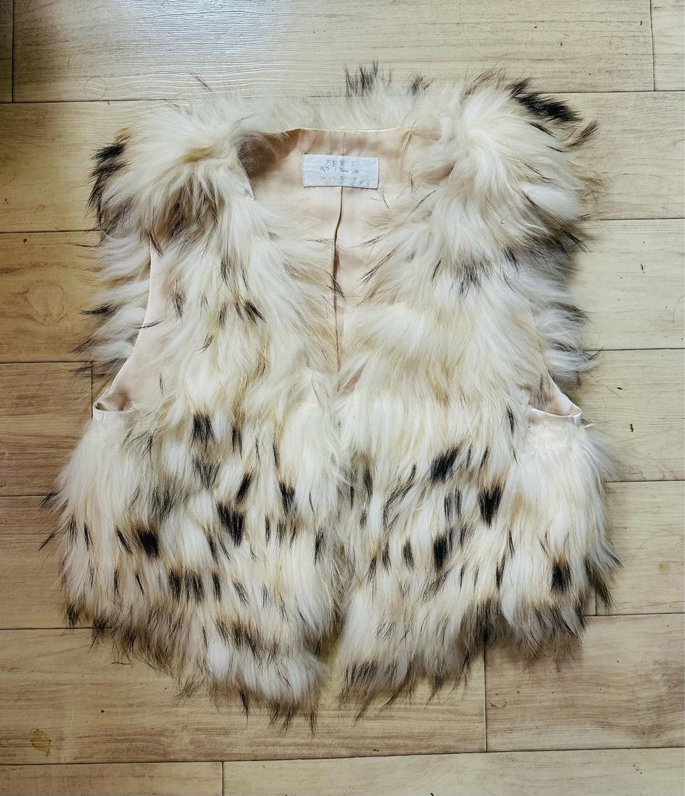 JILLSTUART 라쿤 화이트 퍼 베스트 S