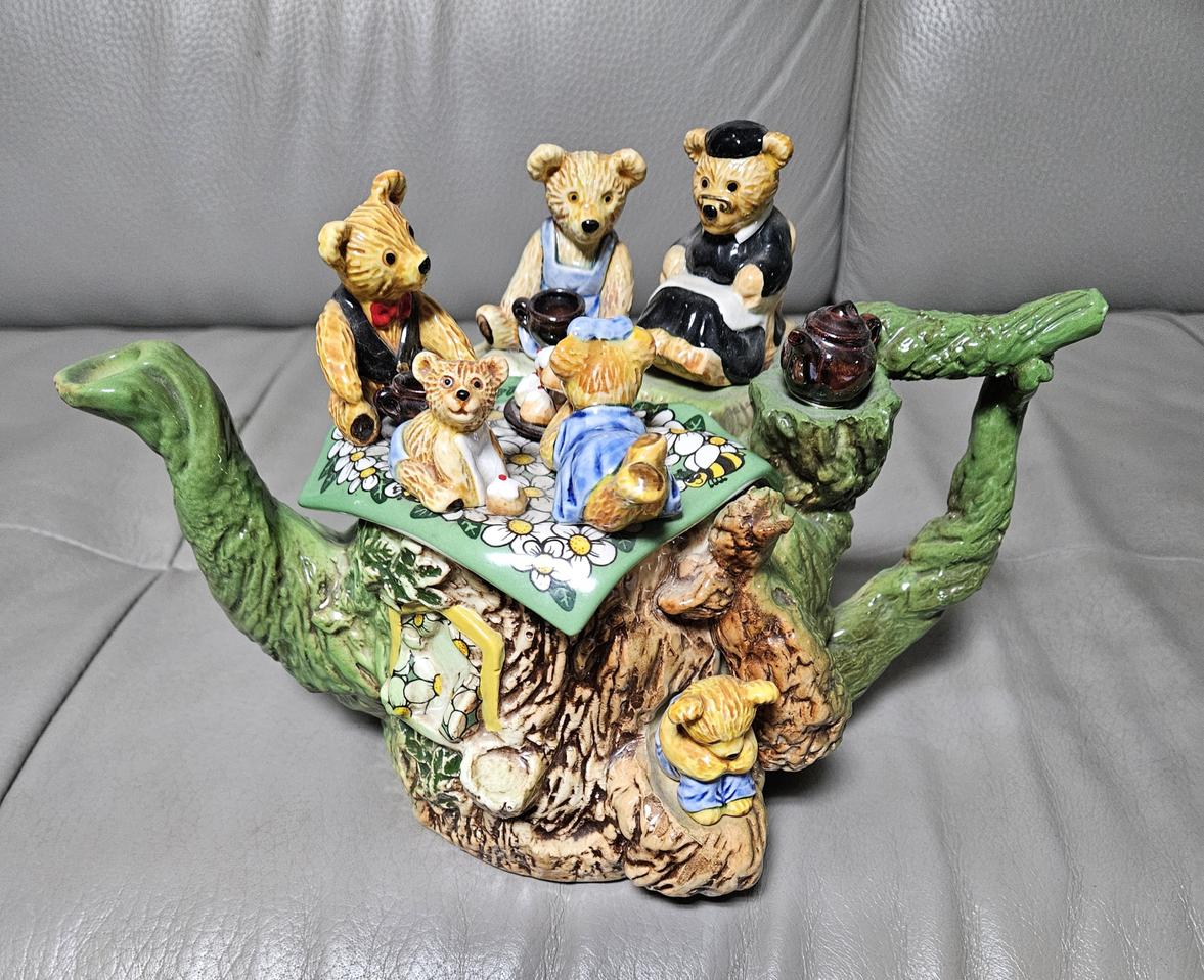 폴카듀  테디베어 피크닉  도자기주전자ㅡ한정판