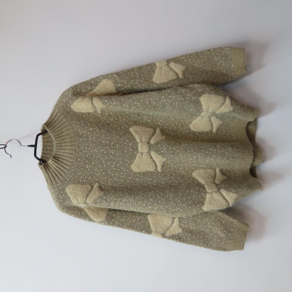 밀스튜디오 베이지 입체 리본 니트