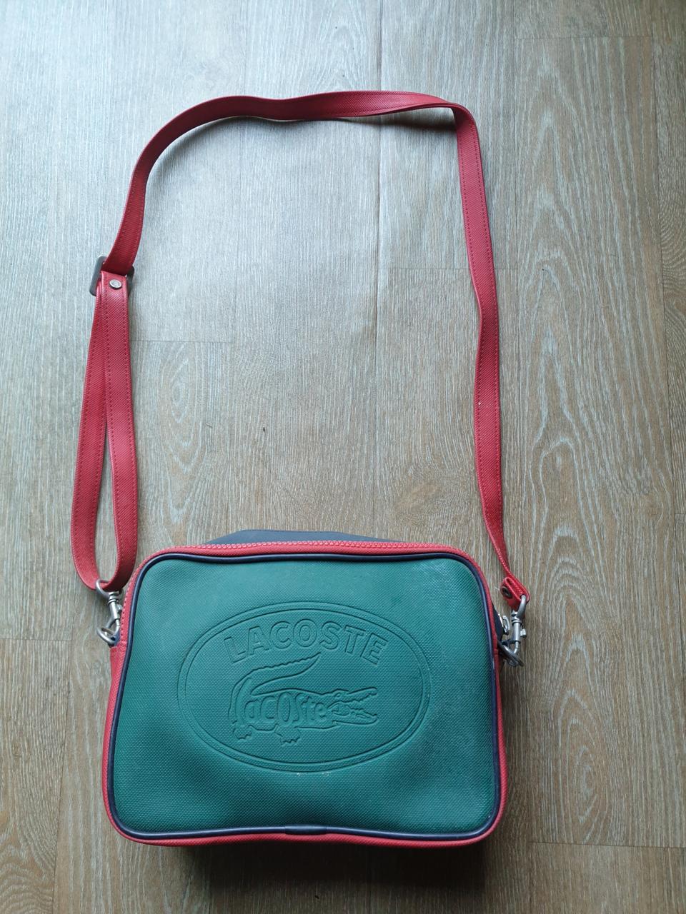 라코스테 캔버스 캐주얼 메신져라인의 크로스백