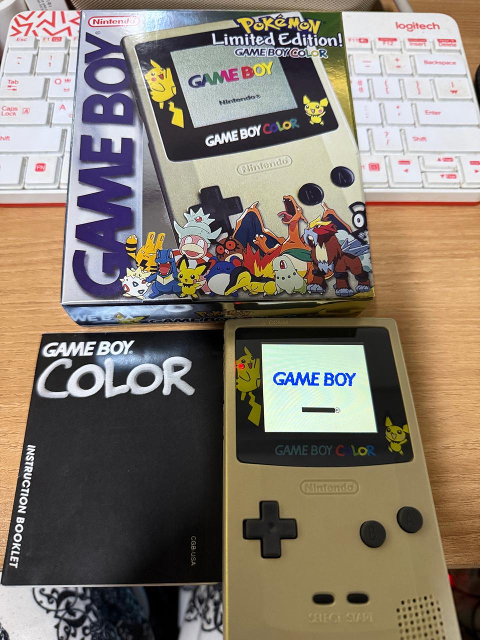 닌텐도 게임보이 컬러 커스텀_북미판 포켓몬 리미티드 버전