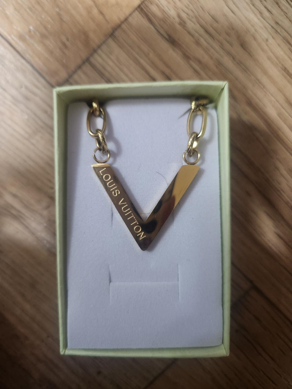 루이 써지컬 목걸이