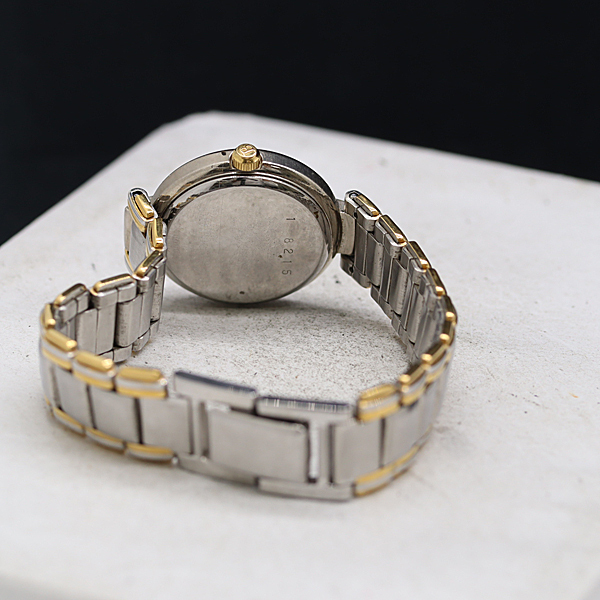 버버리 8000 QZ 화이트 문자판 여성 손목시계 5643000 11PR