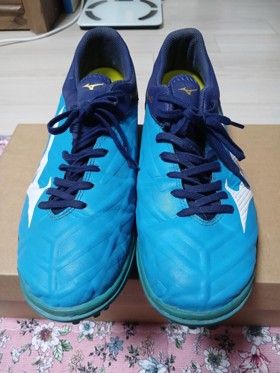 미즈노 축구화 (275mm)